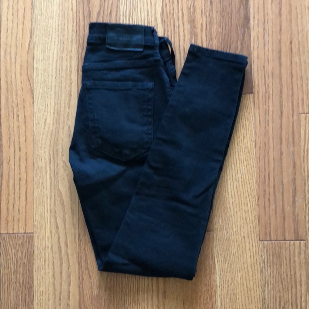 Authentic Stretch Mid-Rise Skinny